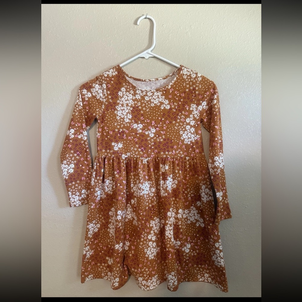 The Children’s Place Light Brown Floral Long Sleeved Girls Dress M 7/8